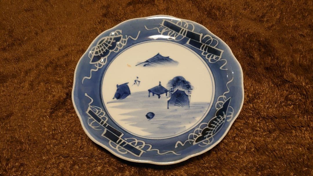 古伊万里　伊万里　染付　白抜　中皿　蔵出し　１客 古伊万里 染付 楼閣山水文 平鉢皿 江戸後期 D204 | iichi 日々の暮らし